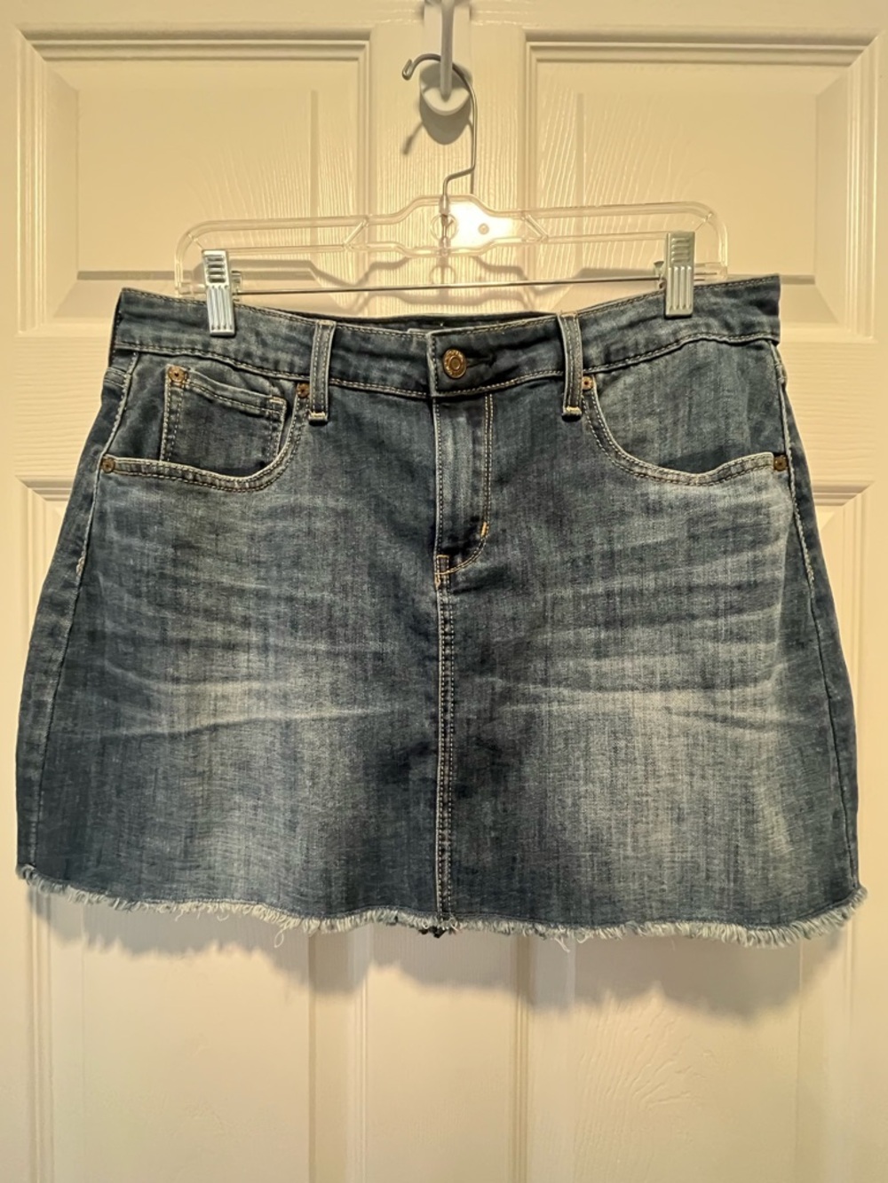 Women’s Signature Levi Strauss Gold, High Rise Skirt Size 10
